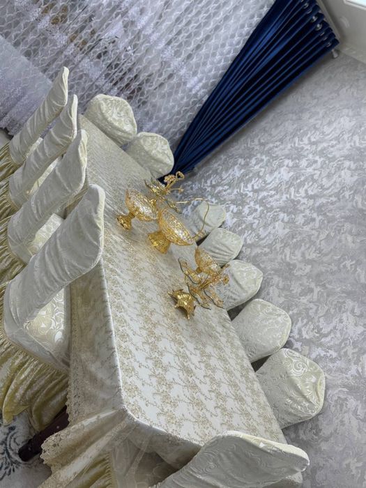 Stol stullar va posudalar sotiladi