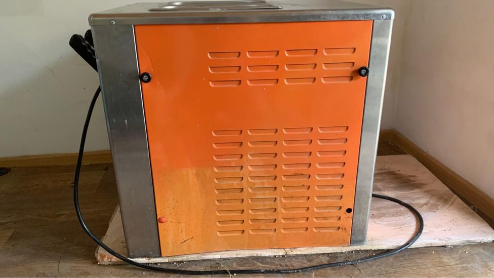 Мороженое аппарат фризер