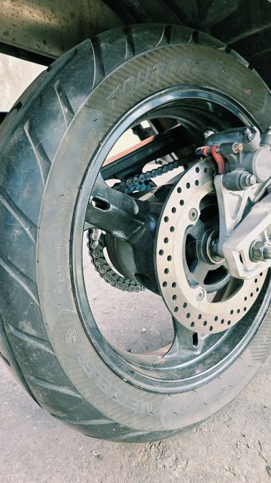 Suzuki v-strom dl 1000 vând sau schimb