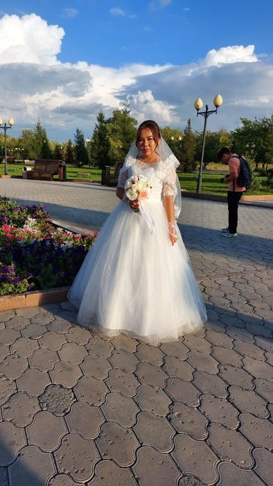 Свадебное платье