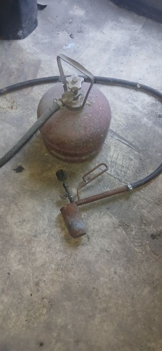 Продам газ балон