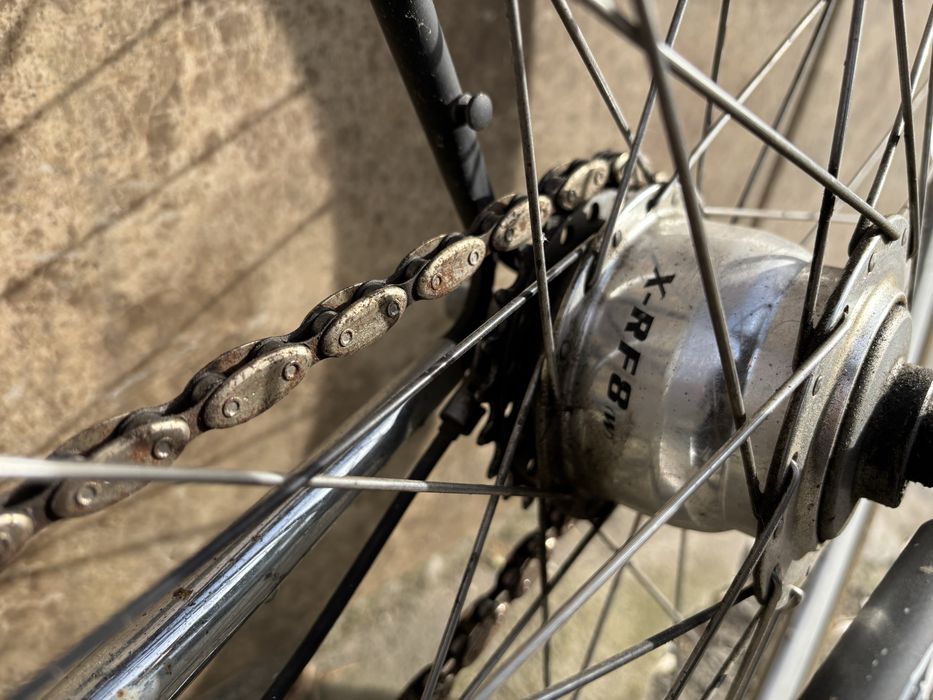Bicicletă unicat, făcută la comandă — cadru oțel, 8 viteze