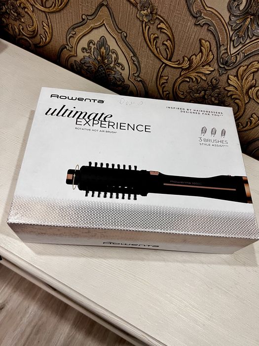 Фен-щетка Rowenta