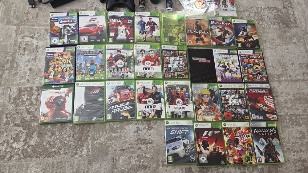 XBOX 360 +KINECT  cu accesorii si CD uri