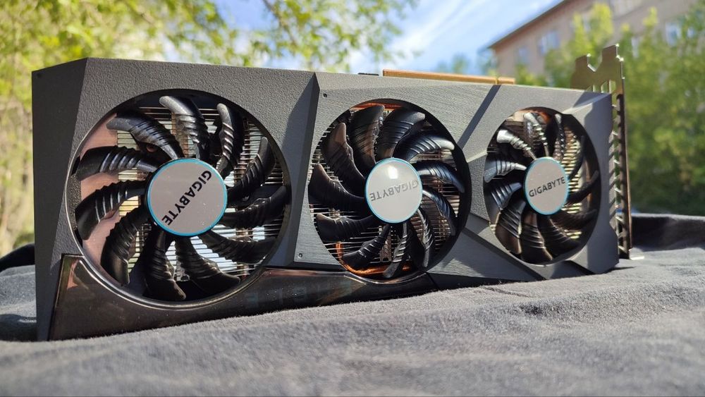 AMD RX 6600 [Аналог RTX 3060]