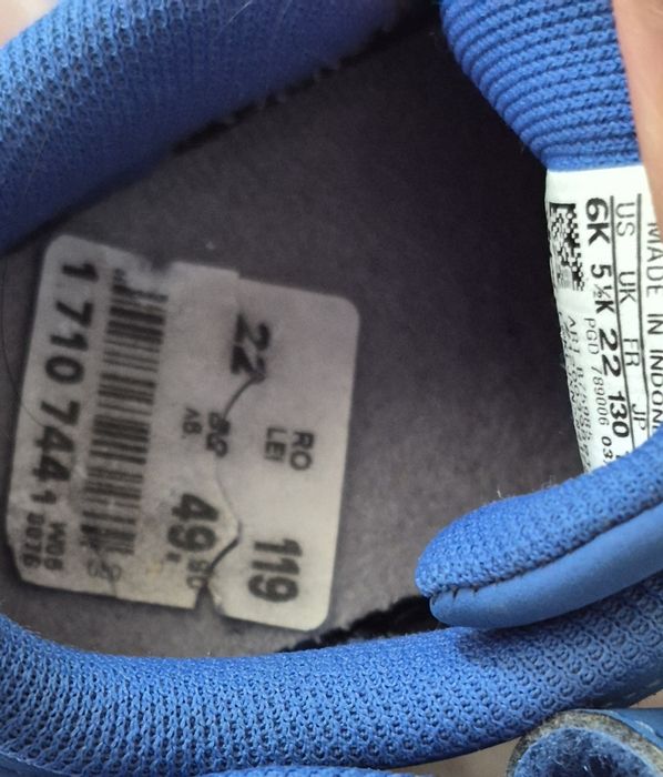 Adidasi nr 22  fara defecte