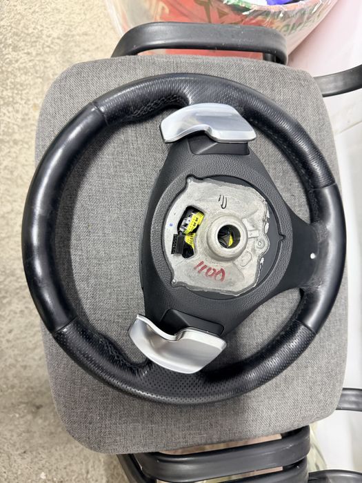 Volan m pachet padele bmw e90 e91 e92 e93 e87 e81 e82 e88 e84