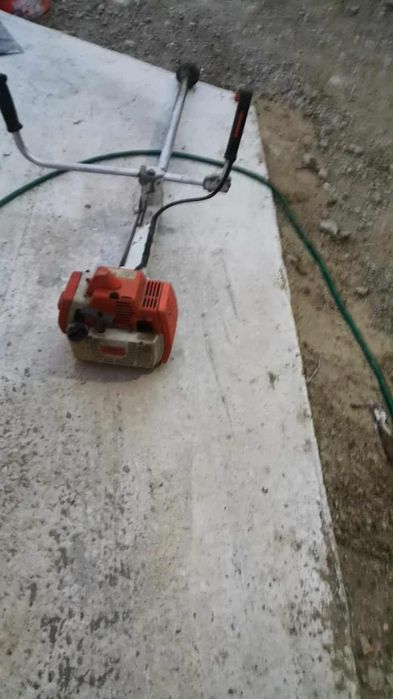 De vanzare motocoasa fs550 pt detali in privat