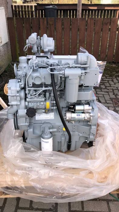 Motor Perkins RE 1104C-44 – 62 kW / 2200 rpm – cod RE51222 – compatibil JCB 3CX, 4CX, Massey Ferguson
