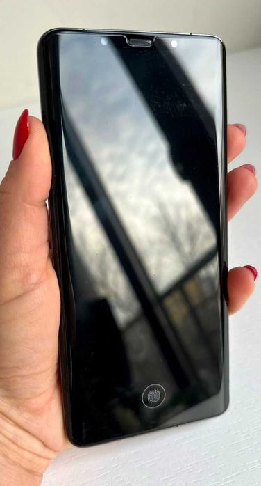 Продавам Huawei Mate 50 PRO