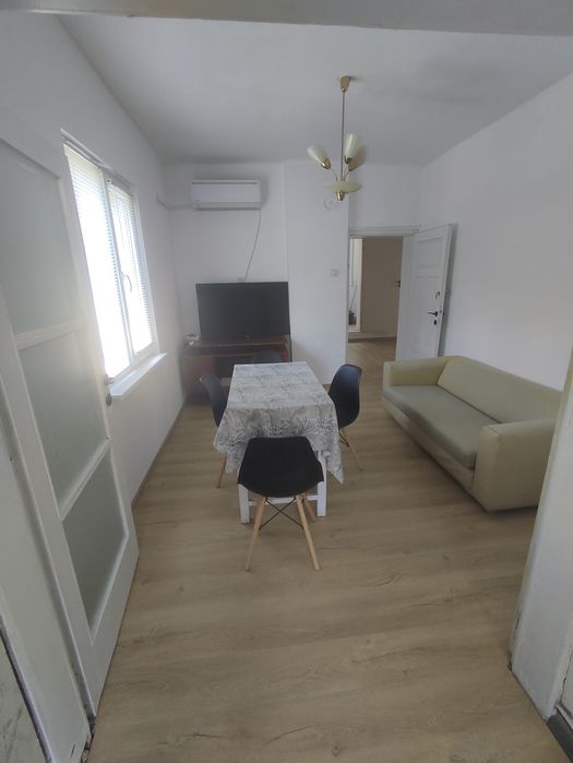 Дава се под наем Етаж от къща в Враца, Квартал 103 - 120 кв.м за 433.5 € - Снимка #7