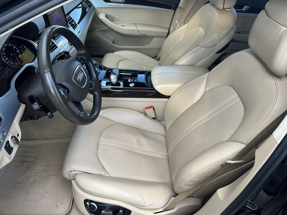 Audi A8 ~ 3.0TDI 250CP ~ Matrix ~ Ventilatie ~ Masaj ~ CA UNUL NOU ~ Plafon Alcantara ~ Webasto ~ 137.000KM ~ Propietar ~