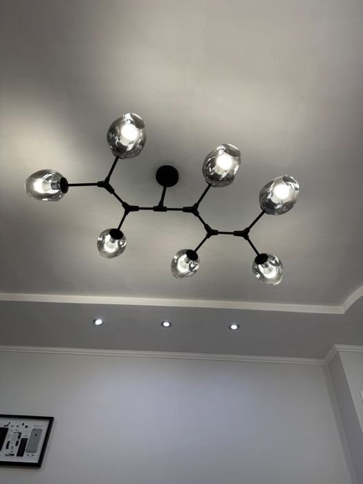 Продам люстру в отличном состоянии