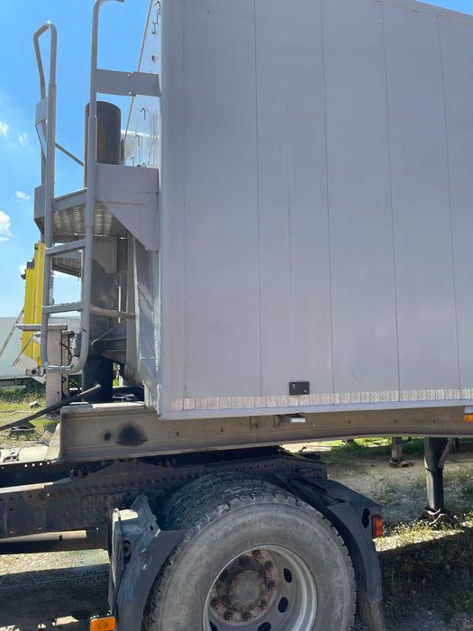 VAND Cap Tractor Volvo EEV 500 SI Semiremorca GENERAL TRAILERS