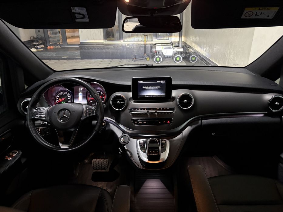 Mercedes Benz Минивен перевозка пассажиров