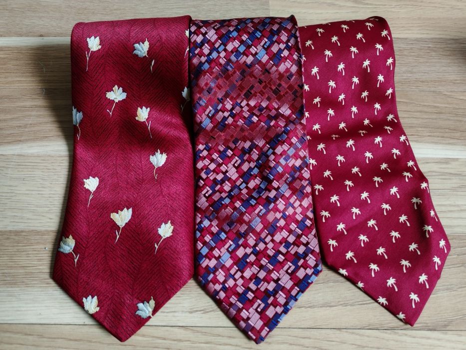 Червени копринени вратовръзки 1