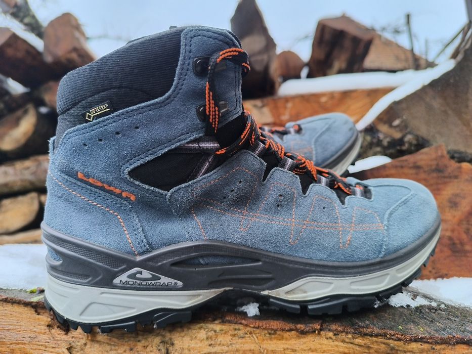 Ghete de munte Lowa Goretex 44