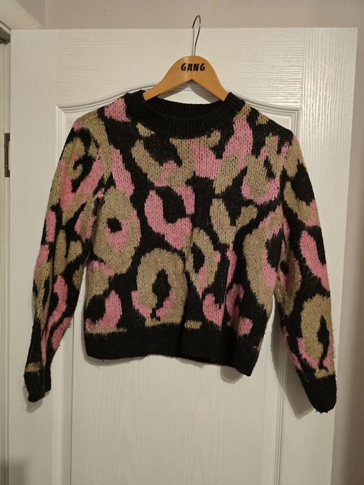 Пуловери ,жилетки zara,lagerfeld