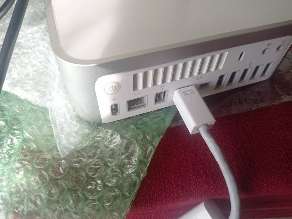 Apple Mac Mini + periferice