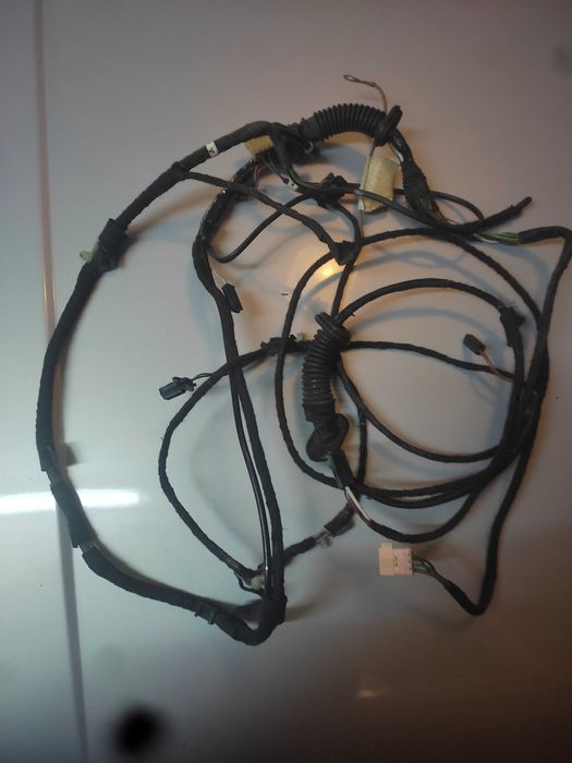 Продавам гуми195/65/15. " МИШЕЛИН  Инсталация Голф 4  врата багажник