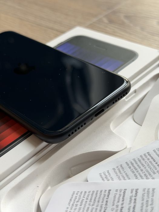 Iphone SE 3, 2022, bat.100-94% - negru