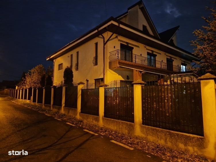 Proprietate Individuală pe Malul Lacului | 450 mp + 200 mp Mansardă |