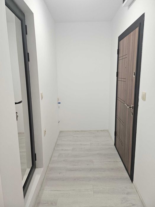 Продава се Тристаен апартамент в Варна, Базар Левски - 60 кв.м за 2999 €/кв.м - Снимка #13