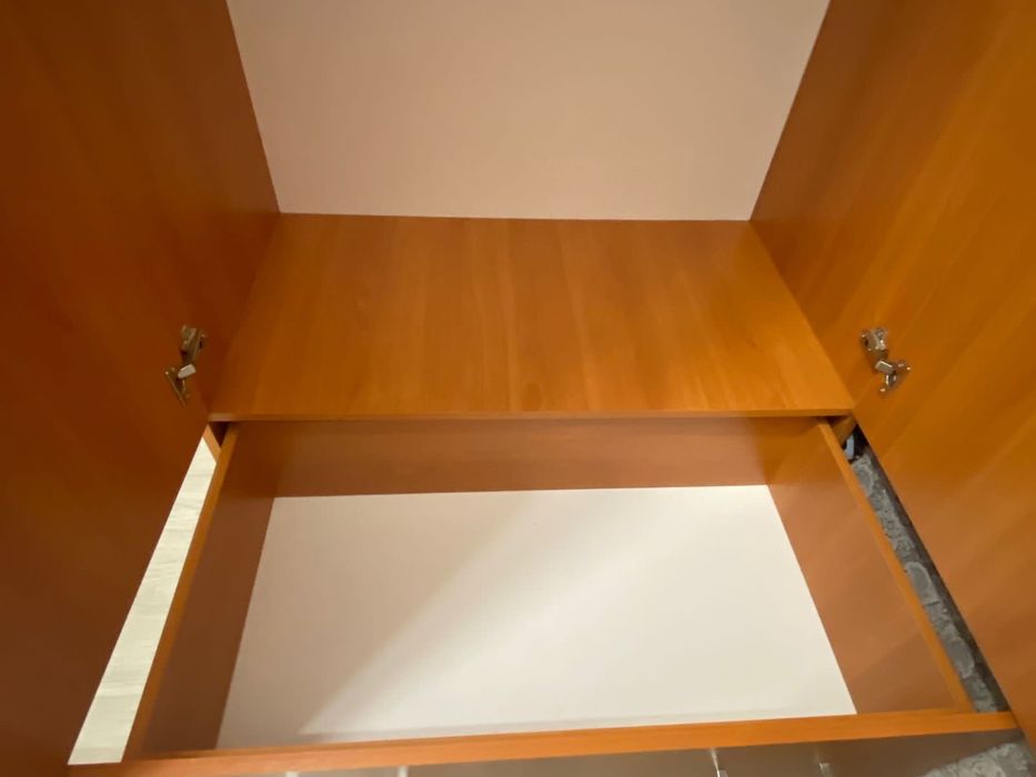 Продам шкаф недорого