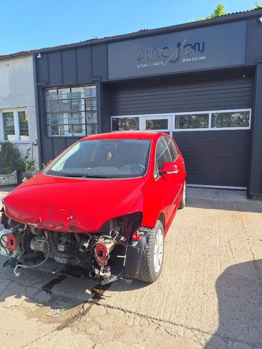 Dezmembrez Volkswagen Golf Plus 5M1, 521 2006 1.9 Tdi Bxe 77Kw|105Hp