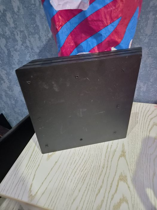 Playstation 4 pro 1tb