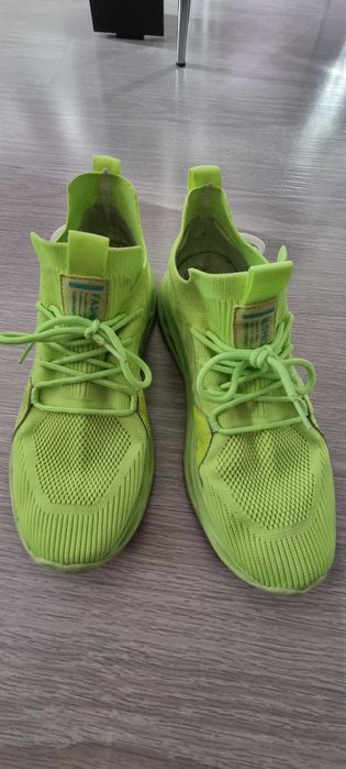 Спортни и леки маратонки