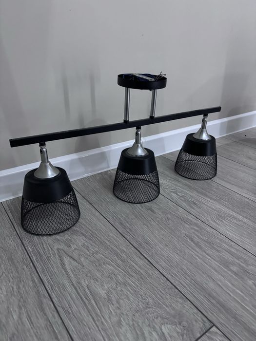 Люстра черные,б/у