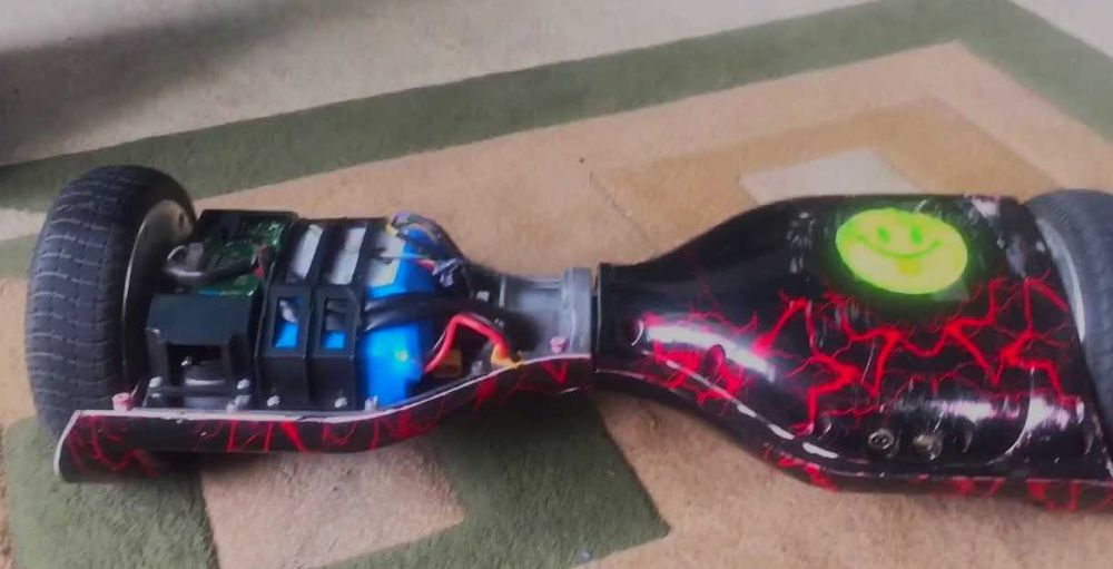 Принимайем на разбор гироскутер