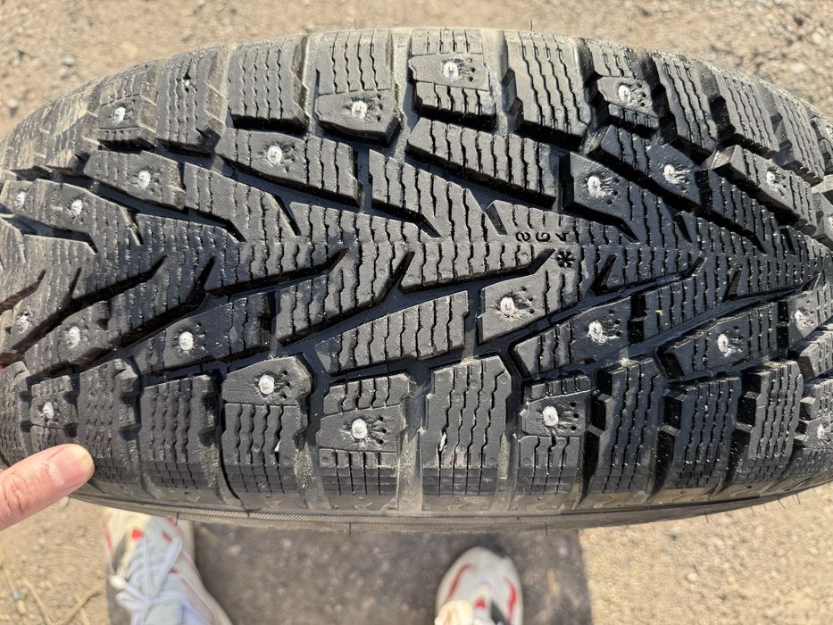 Резина Ikon Charcter Ice7 SUV 235/65/R17