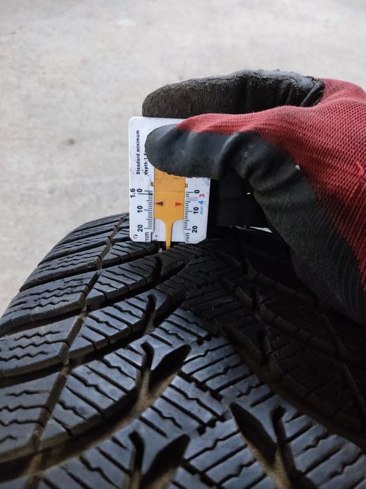 225 60 15 зимни Michelin