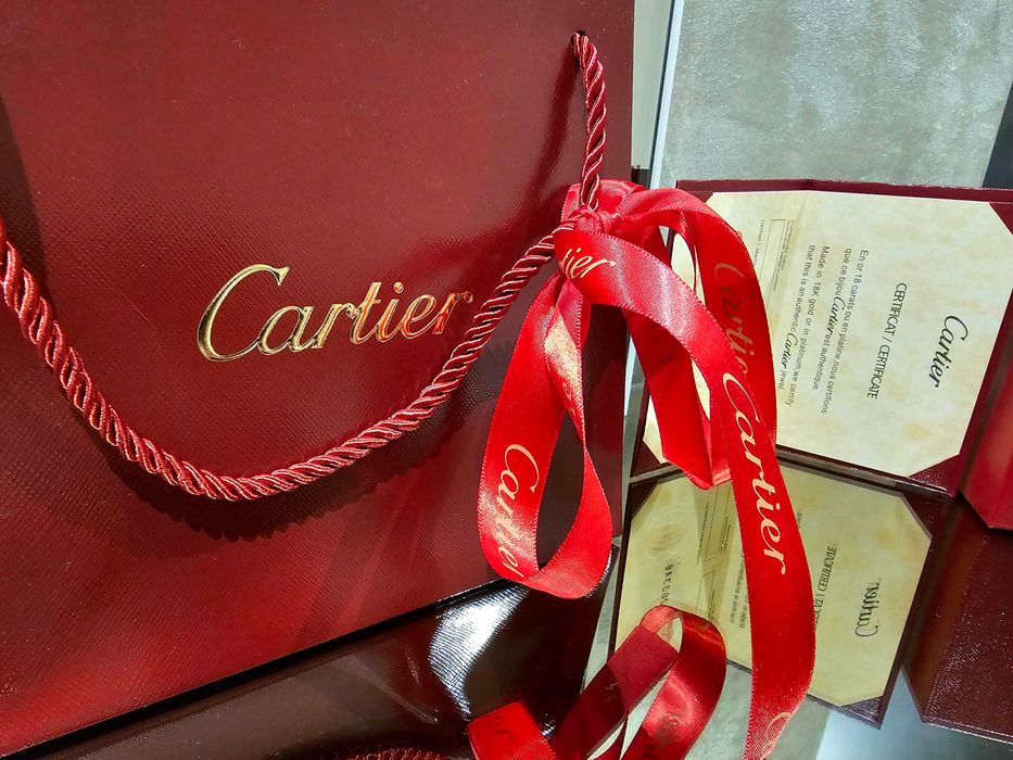 CARTIER Пълен Комплект Кутия и Сертификат за Пръстен
