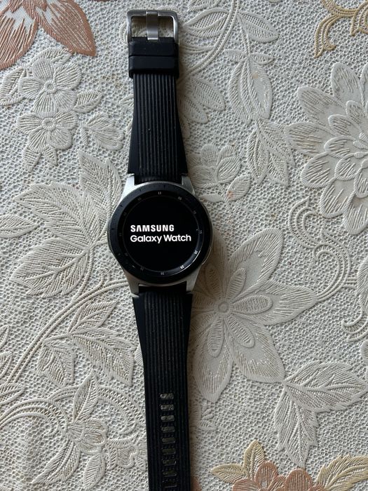 Часы Samaung galaxy watch