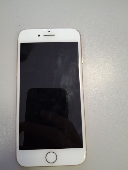 IPhone 8 64 GB | Рабочий | Под восстановление
