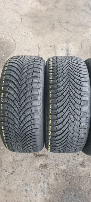 4 anvelope iarna,fata Maxxis 255/50/19,spate Falken 285/45/19.Pret/buc