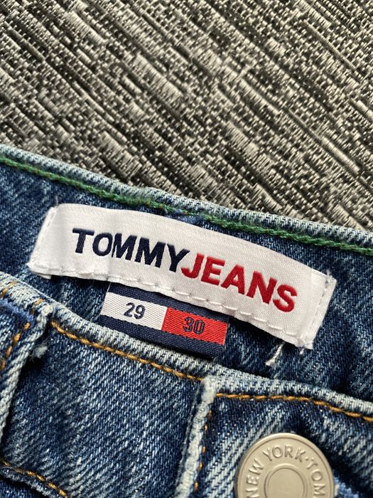 Оригинални дънки Tommy Jeans