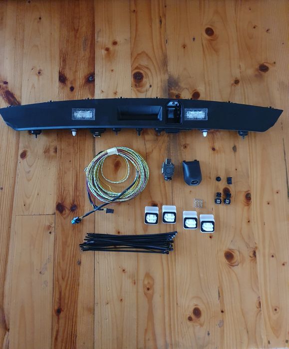 Kit Complet Retrofit Cameră Marșarier Bmw Seria 7 G11 G12