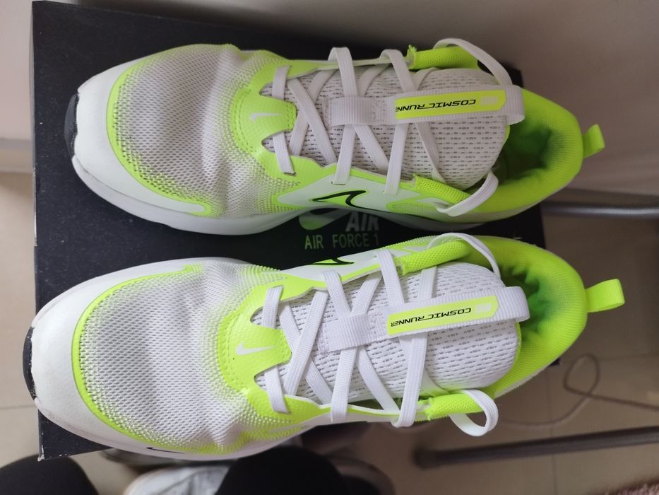 Маратонки Nike 39 номер