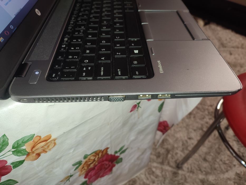 Laptop HP  elitebook 840 rapid