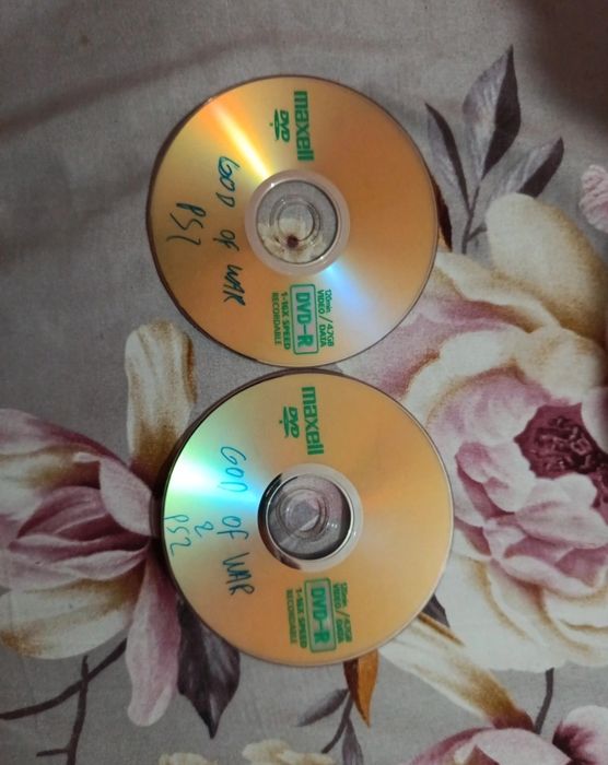 Cd uri cu jocuri pentru Ps2 (al doilea anunț)