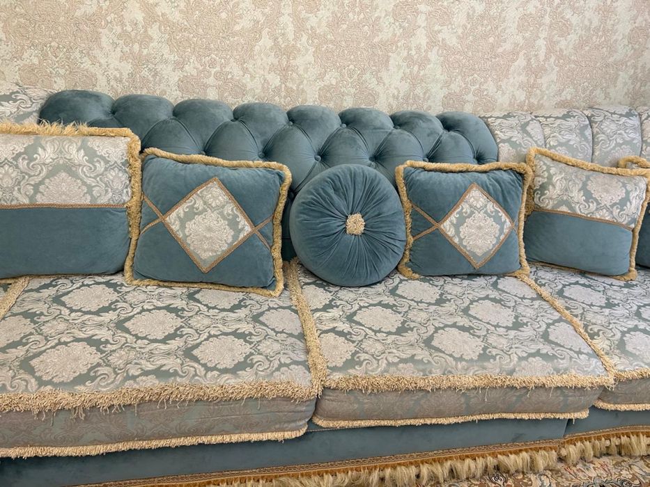 Продам красивый диван