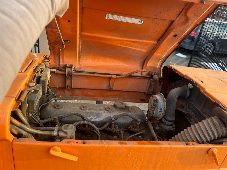 Vand tractor fiat 600