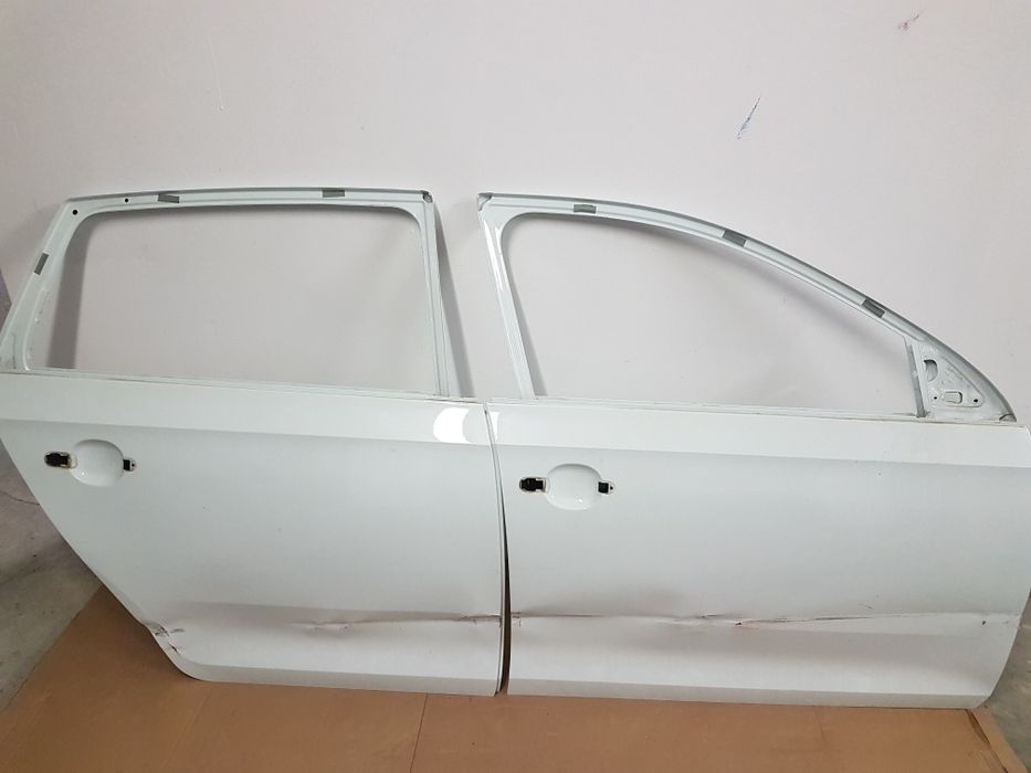 Шкода Рапид врати