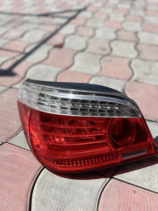 Продам задние фонари на bmw e60