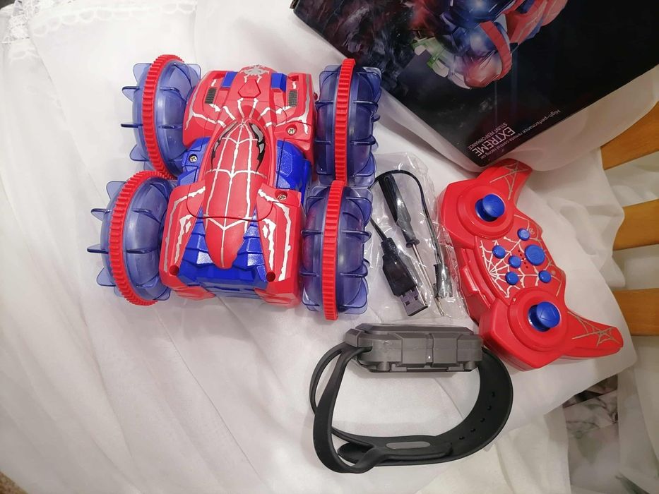 Детска количка с два джойстика