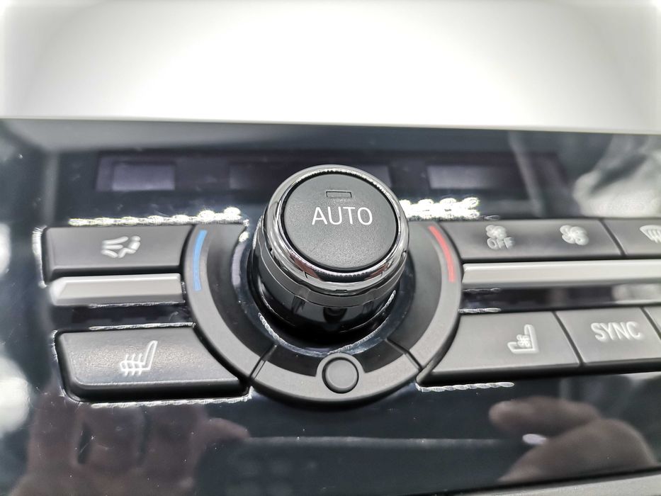 9351067 Керамика BMW Панел Климатик Аудио X5 F15 X6 F16